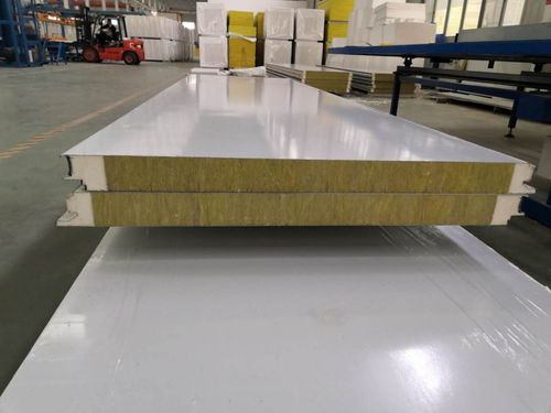 聚氨酯侧封岩棉夹芯板