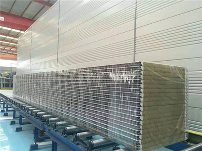 聚氨酯夹芯板多少钱一平 聚氨酯夹芯板 山东中汇钢构